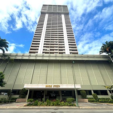 Вилла Royal Kuhio 1812 - 1Br With Partial Ocean View In The Heart Of Waikiki With Free Parking! Гонолулу Экстерьер фото